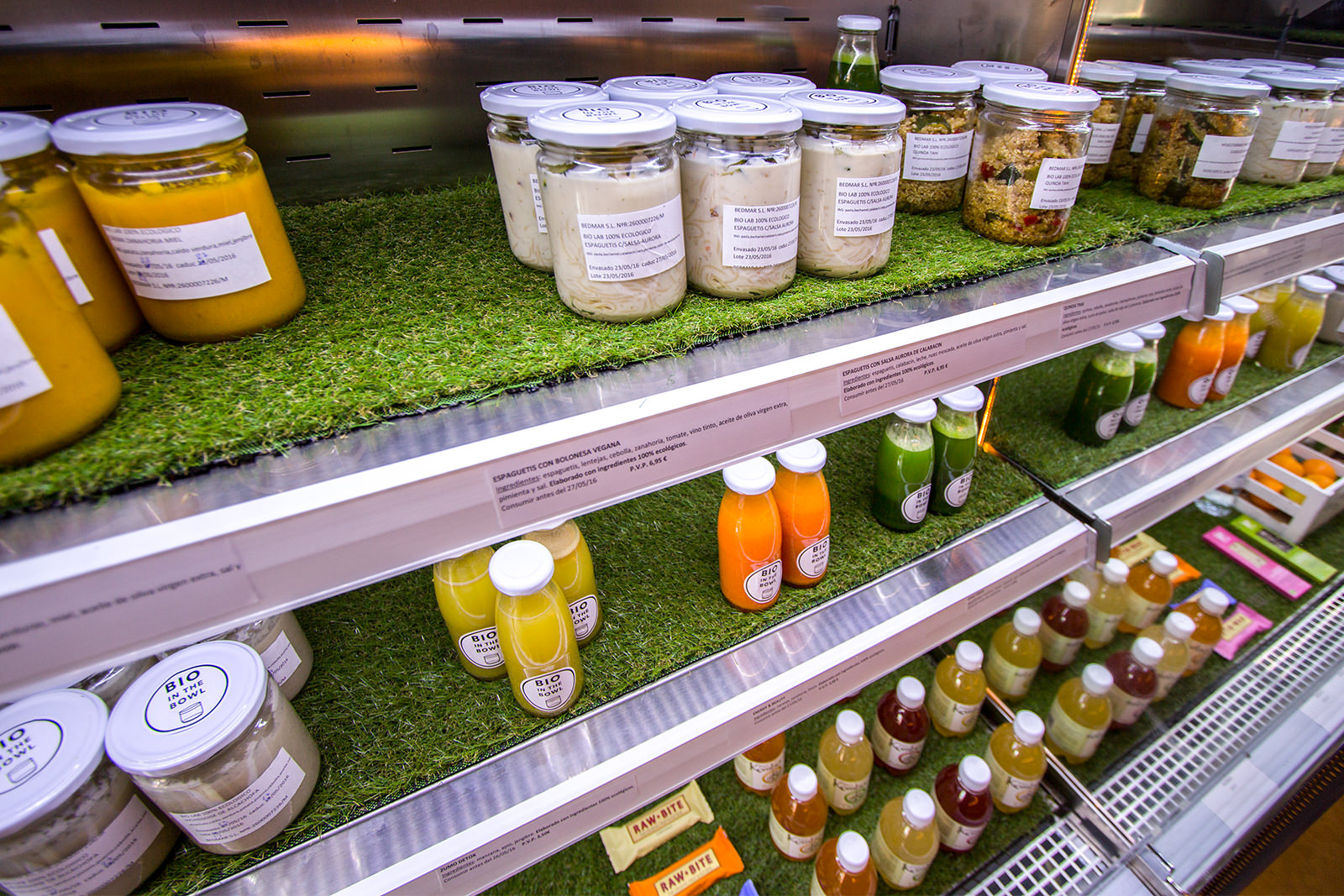 Bio in the Bowl. Zumos ecológicos y comida veggie takeaway en Alonso