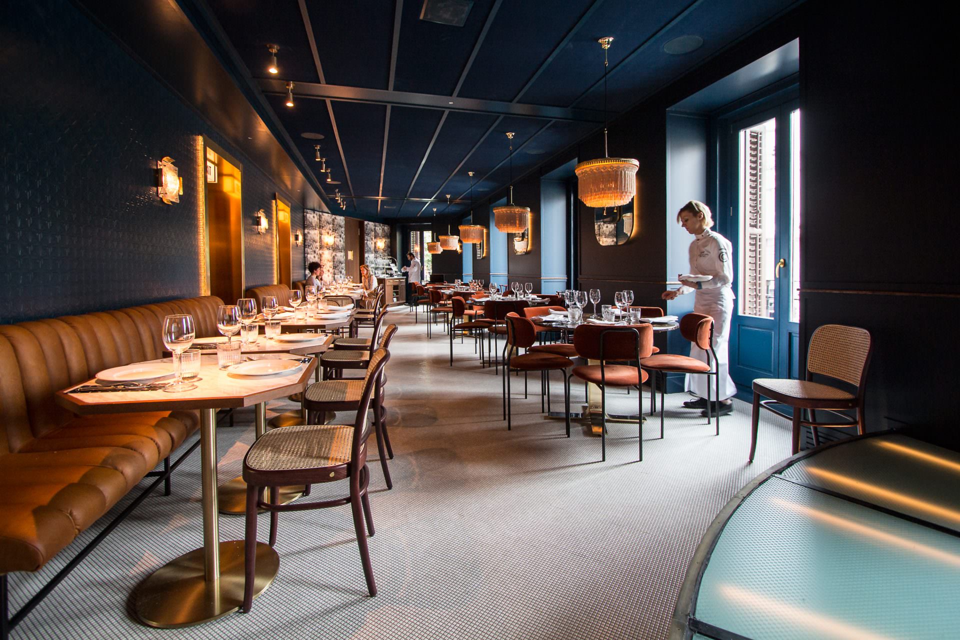 Café Comercial. El renacimiento de la cafetería más antigua de Madrid.